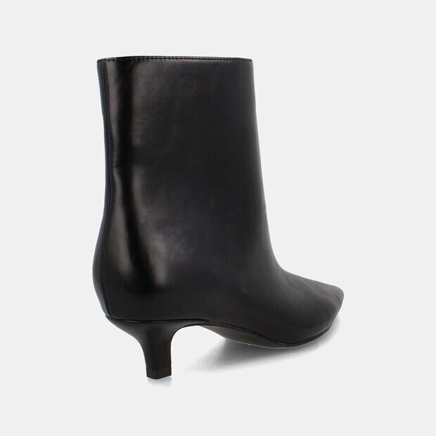 Bot&iacute;n Mujer Bata Synthetics, NEGRO