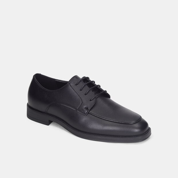 Zapato Formal Para Hombre Bata Negro Iquitos, 