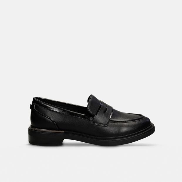 Mocasines Para Mujer Bata Negro Kenny Arlette Flat, 