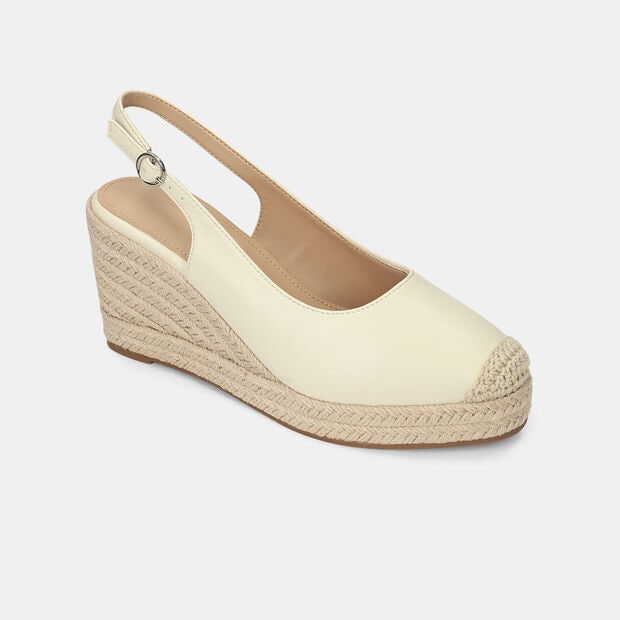 Tacones Para Mujer Bata Caf&eacute; Claro Perrie Summer, 