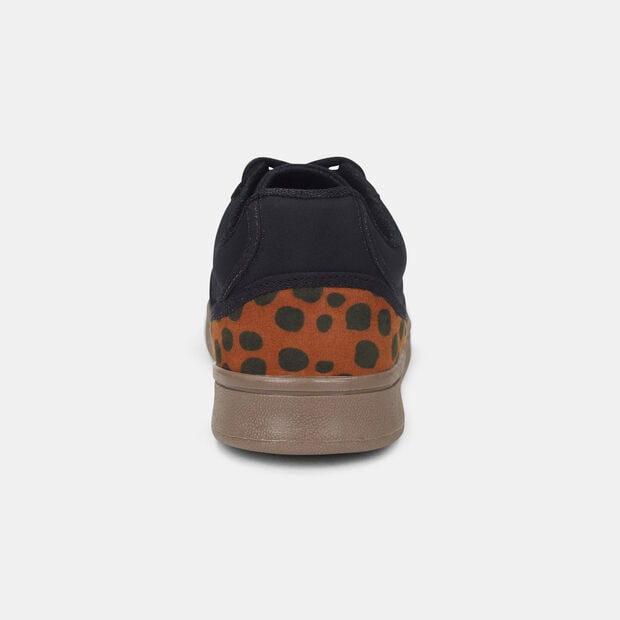 Tenis Para Mujer Bata Negro Retro, 