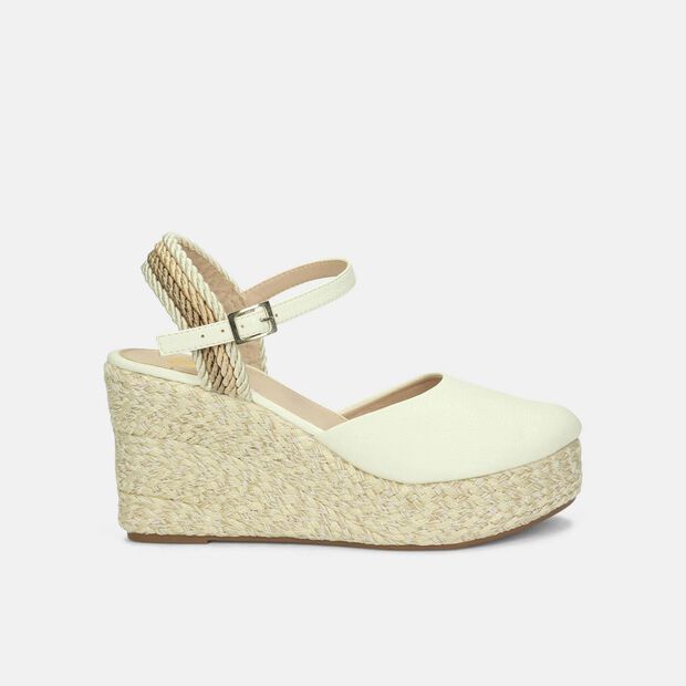 Sandalias Para Mujer Bata Multicolor Kyma, 