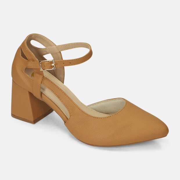 Tacones Para Mujer Bata Caf&eacute; Claro, 