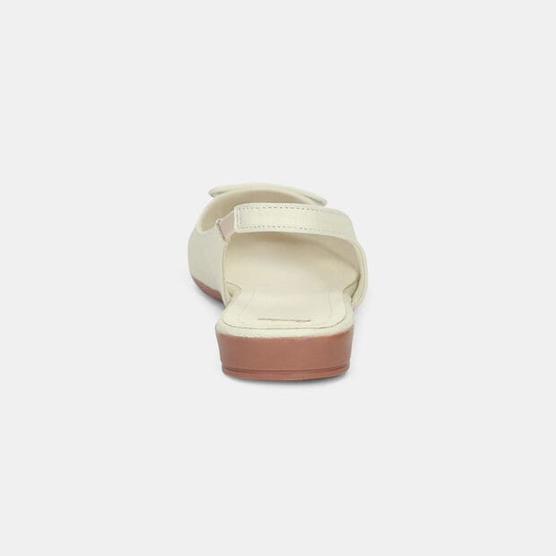 Baleta Para Mujer Bata Negro Gina'S Puntuda, 