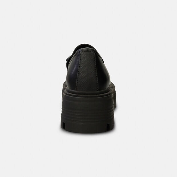 Mocasines Para Mujer Bata Comfit Negro Kara Patty, 