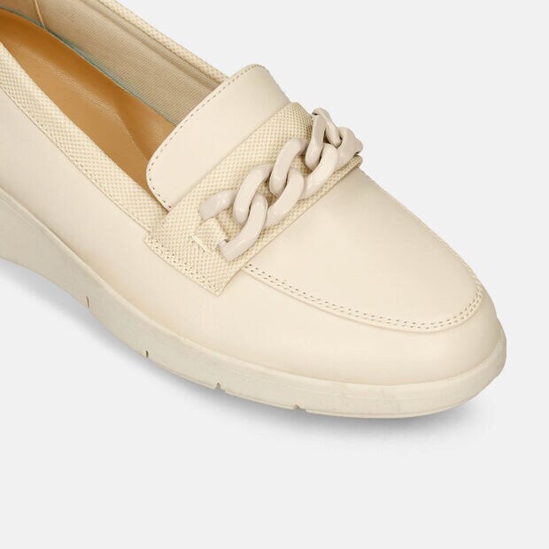 Mocasines Para Mujer Bata Comfit Camel Jina Fiona, 