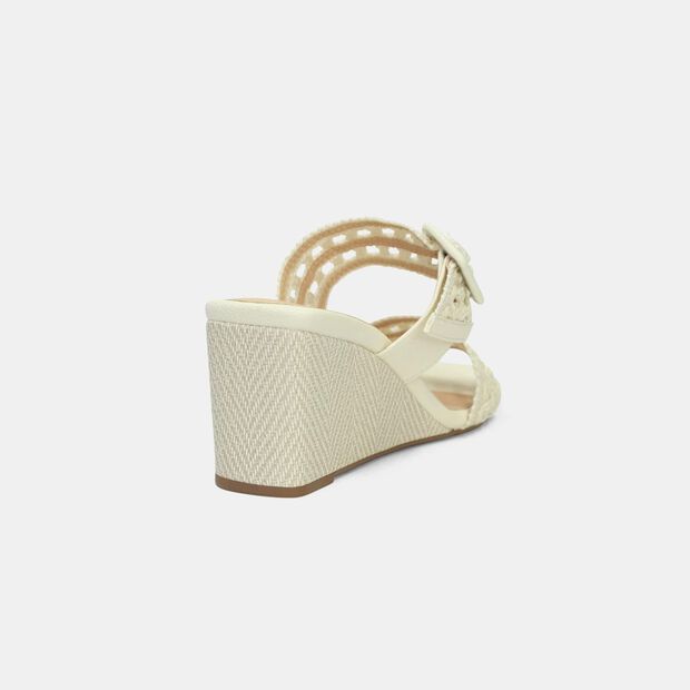 Sandalias Para Mujer Bata Multicolor Karo, 