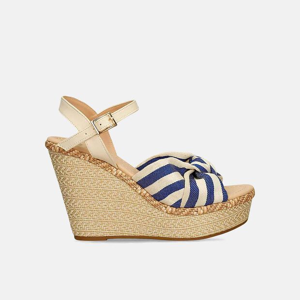 Sandalias Para Mujer Bata Azul Jelina, 