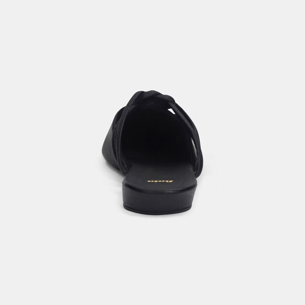 Baleta Para Mujer Bata Negro Gina'S Puntuda, 
