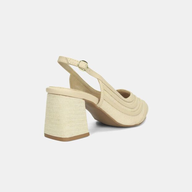 Tacones Para Mujer Bata Beige Katriela, 