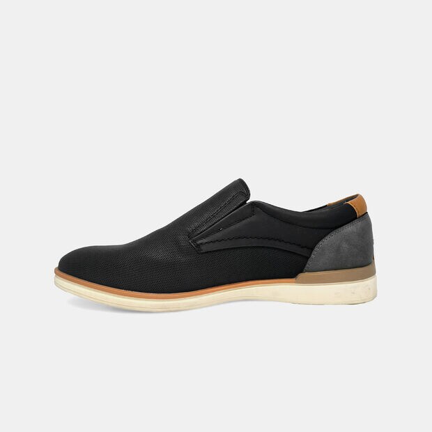 Sepatu Slip On Pria Chesley