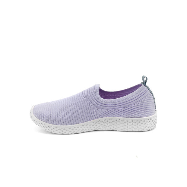Sepatu Sneakers Wanita Dorji Darla