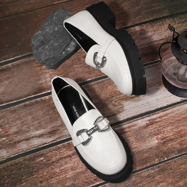 NINE WEST LOAFER FOR WOMEN