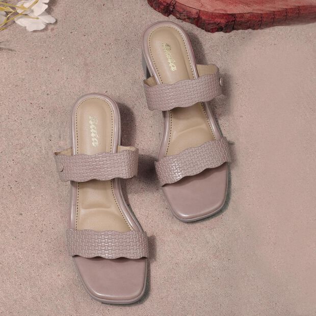 Bata Toe Ring For Women