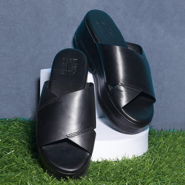 NATURALIZER LEATHER WEDGE MULES FOR WOMEN