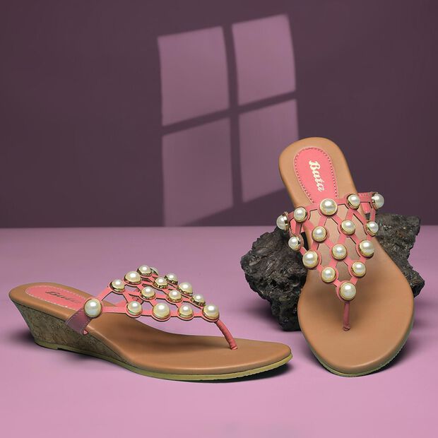 Bata Heel Thongs for Women