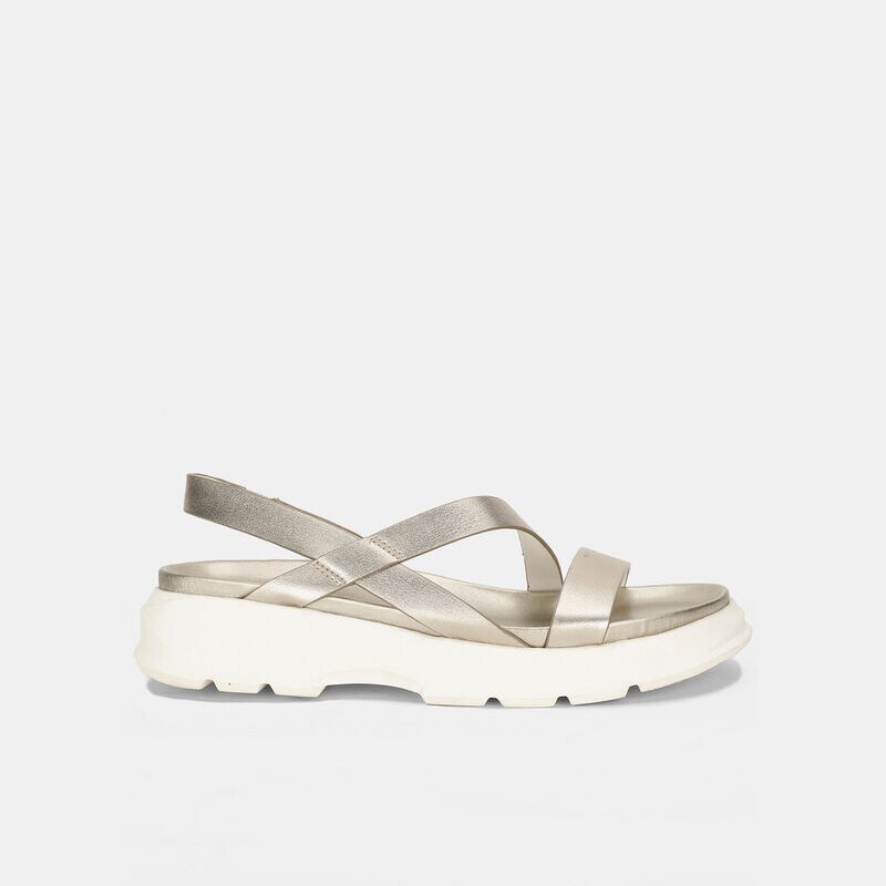 narrow hiking sandals