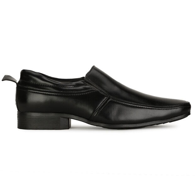 Bata Sports Shoes for Men