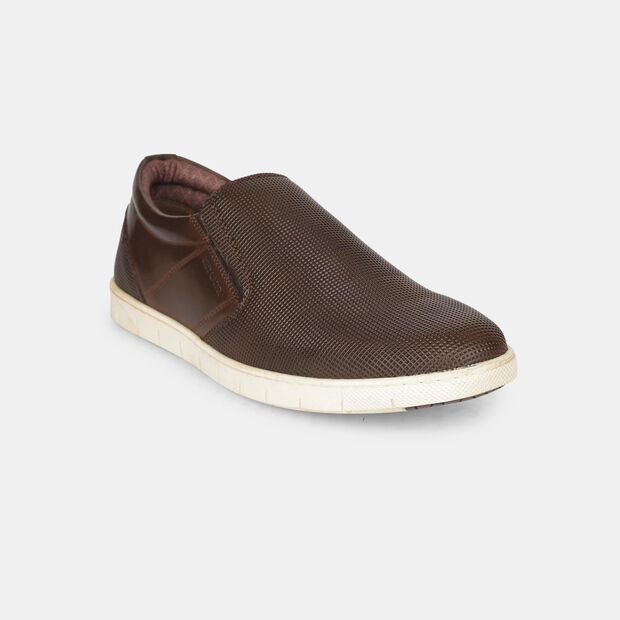 Red Label Slip-on Casual Shoes for Men