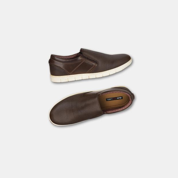 Red Label Slip-on Casual Shoes for Men