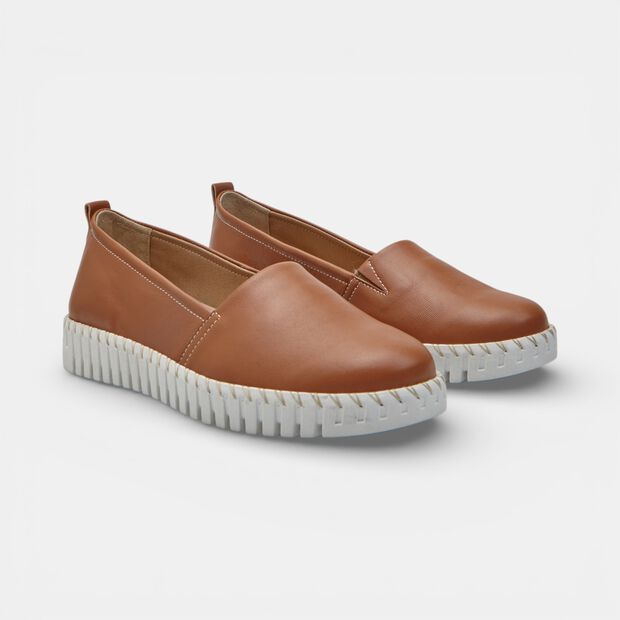 D&aacute;msk&eacute; kožen&eacute; slip-on boty Baťa, hněd&aacute;