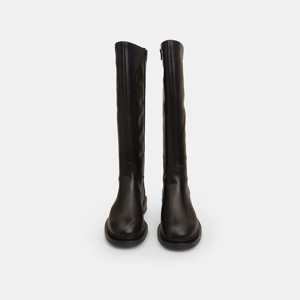 D&aacute;msk&eacute; rovn&eacute; kozačky Baťa, 