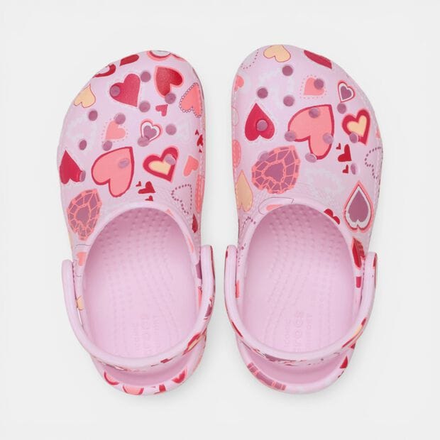 D&iacute;vč&iacute; nazouv&aacute;ky Crocs, v&iacute;cebarevn&eacute;