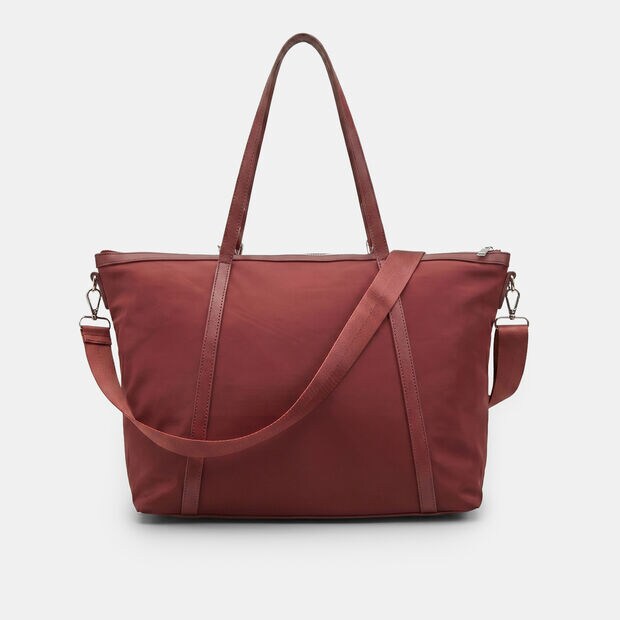 Kabelka model shopper s detaily v efektu saffiano Bata, v&iacute;nov&aacute;