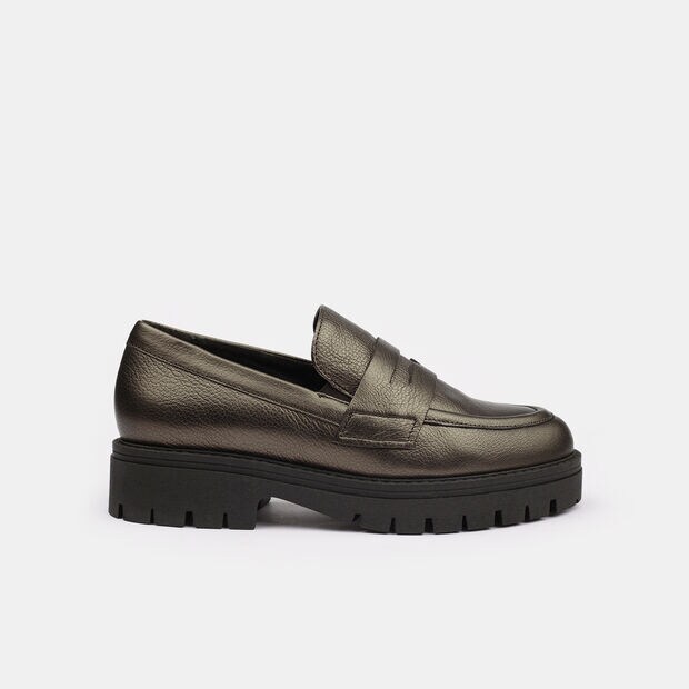 Kožen&eacute; d&aacute;msk&eacute; penny loafers na hrub&scaron;&iacute; pode&scaron;vi, bronzov&aacute;