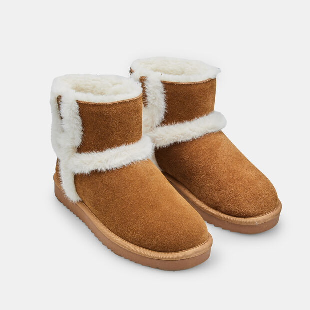 Dámská kotníková obuv z semiše s vložkami z ekologické kožešiny Baťa, hnědá