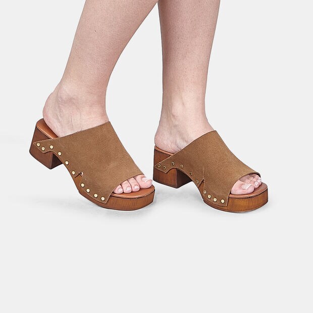 Damen-Pantoletten aus Wildleder mit 6 cm Absatz und Plateau von BATA, Braun