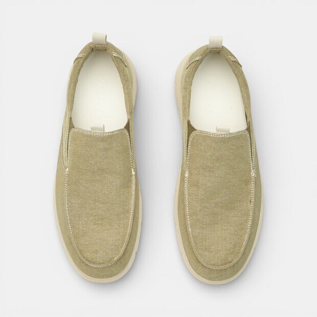 Herren-Slipper von Bata, Gr&uuml;n
