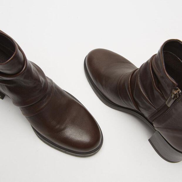 bottines en cuir &agrave; talon large, 