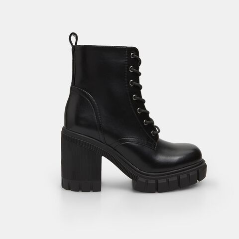 Bata Red Label Women's Lace-up Bootie, Black