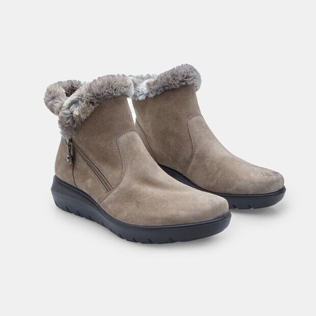 Casual ankle boot in suede with eco fur Bata, Tan