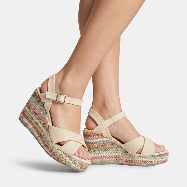 Damenschuhe mit Keilabsatz BATA, 