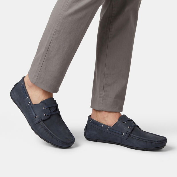 Mocassin mod&egrave;le bateau pour homme en daim Bata, 