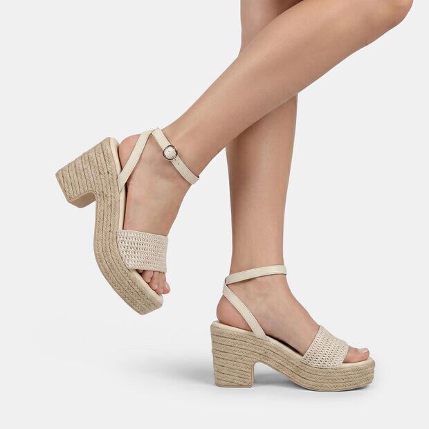 Women's wedge sandal with ankle strap Bata, White