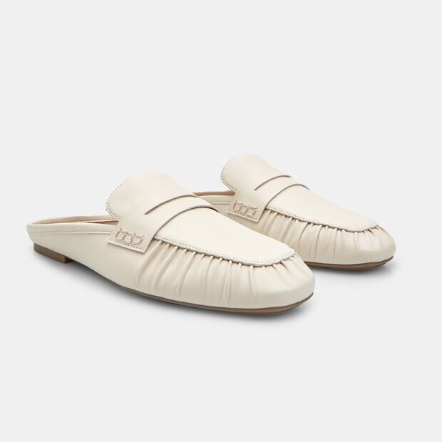Bata women's moccasin slipper, White