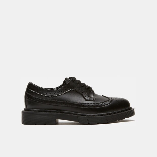 Brogues With Track Sole, Black