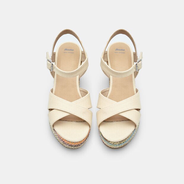 Damenschuhe mit Keilabsatz BATA, 
