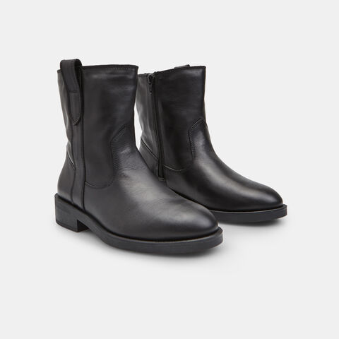 Stiefelette aus Leder mit Damenschnalle Bata, Schwarz