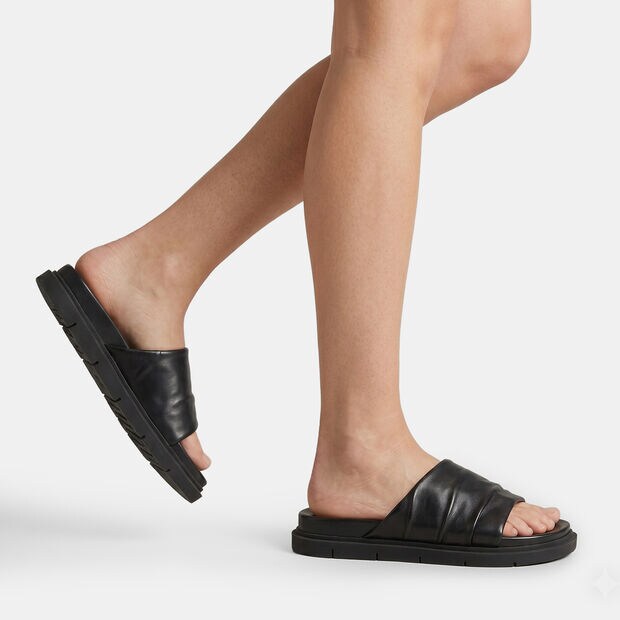 Women's sandal with ruched strap Bata, 