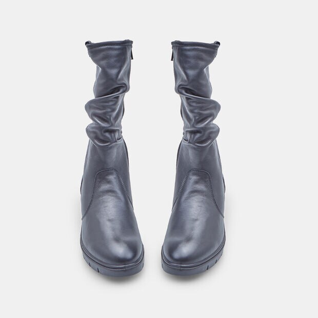 Leather ankle boot with wedge and ruched upper Bata, Black