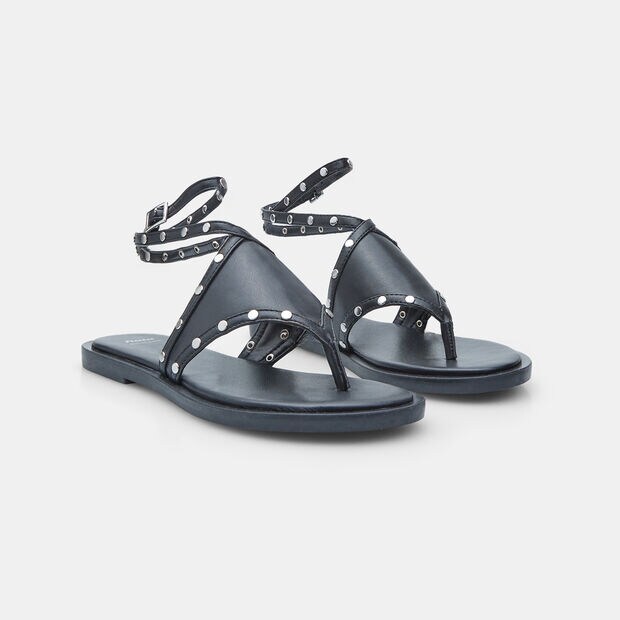 BATA Women's Flat Thong Sandals, Black