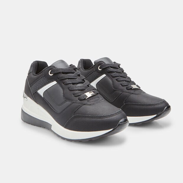 Zapatillas de mujer con cu&ntilde;a Bata, 