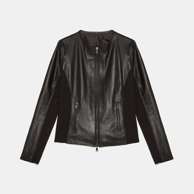 Biker de mujer en piel, Negro