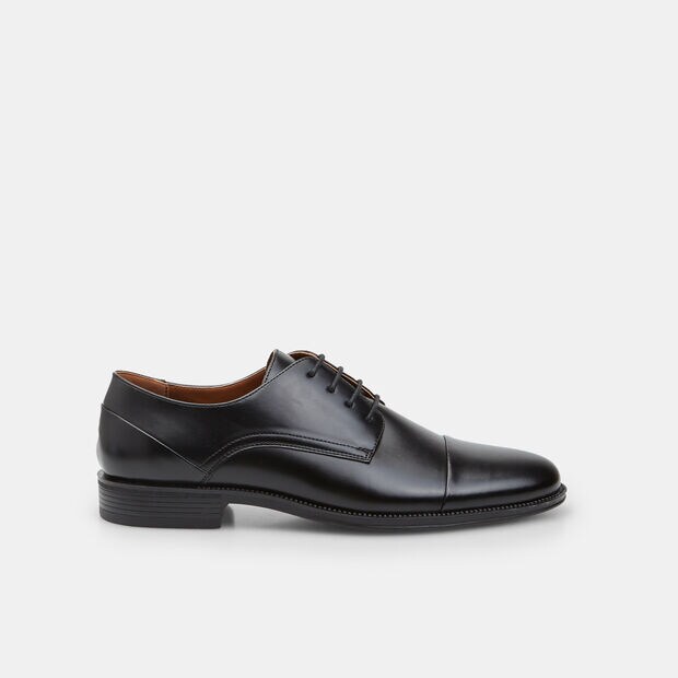 Zapato con cordones para hombre Bata, Negro