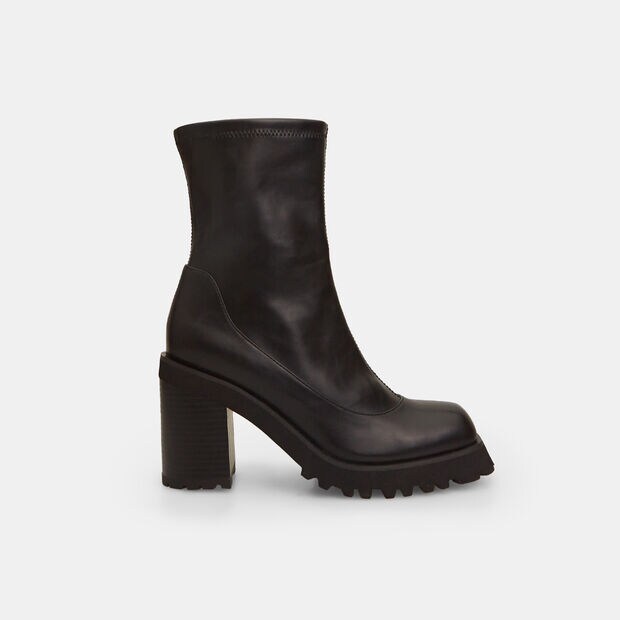 Botines de mujer con tac&oacute;n y puntera cuadrada , Negro