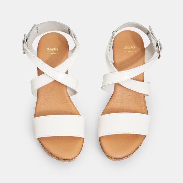 Sandalias de mujer de piel con tac&oacute;n de cuerda , 